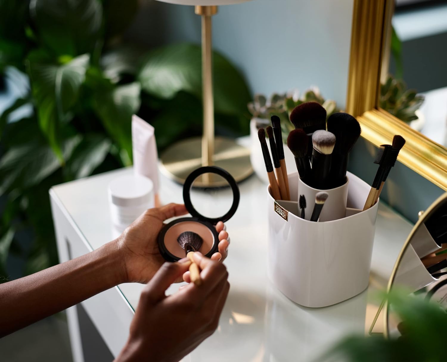 Organisateur de pots de pinceaux de maquillage : rangement élégant pour les passionnées de beauté – Image 5