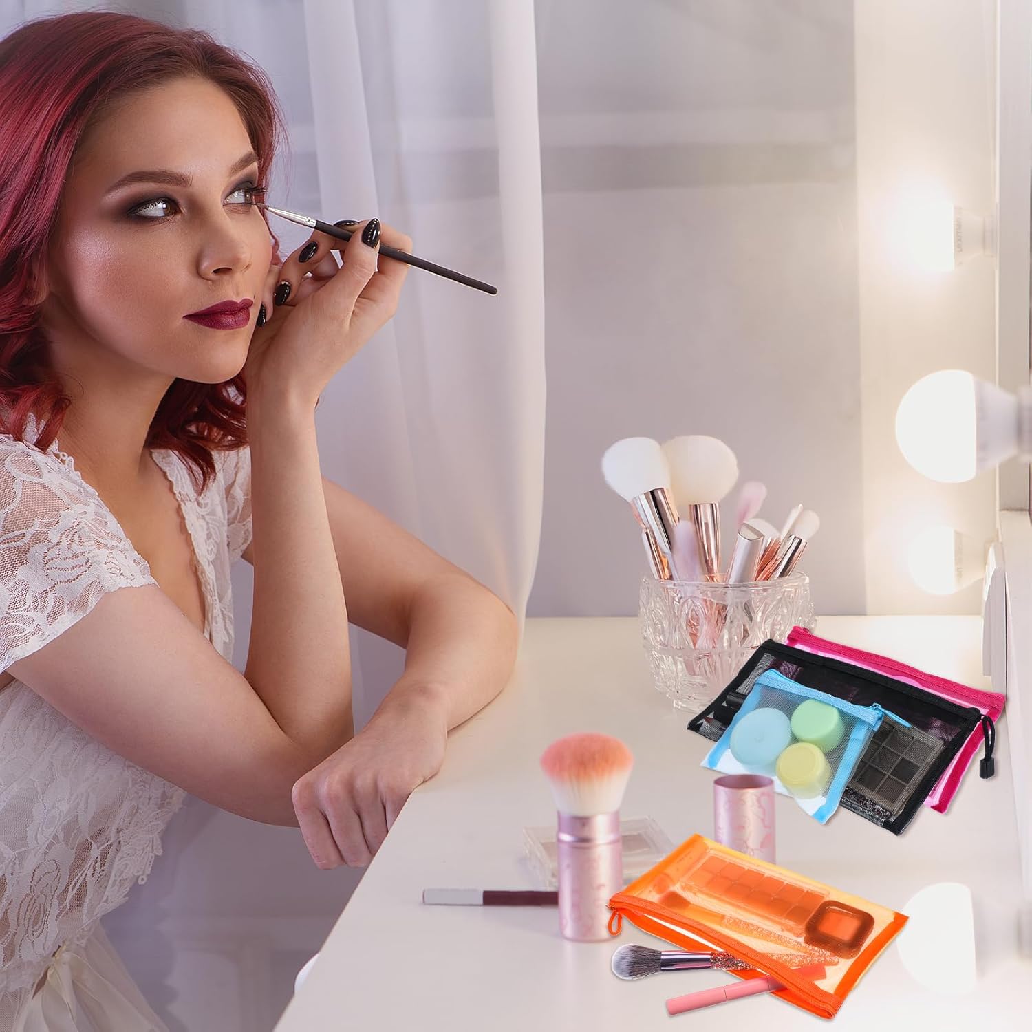 Petites trousses de maquillage : idéal pour les femmes en déplacement, rangement pratique et élégant – Image 6