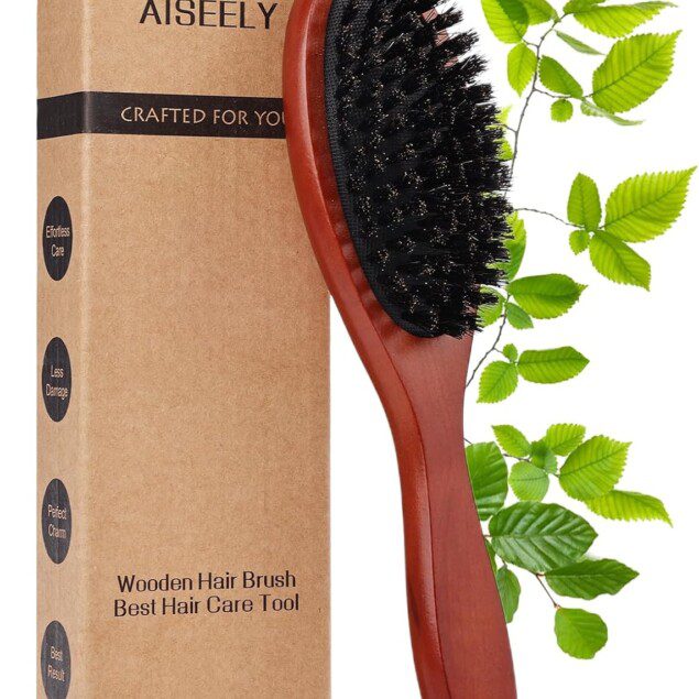 Brosse à cheveux poils de sanglier : l'alliée des cheveux crépus pour un démêlage doux et sans casse