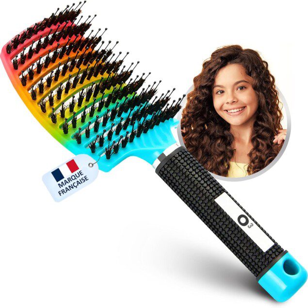 Brosse à cheveux en poils de sanglier : démêlez en douceur pour tous les types de cheveux