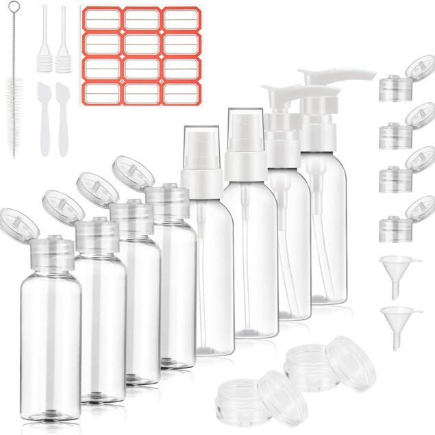 Flacons rechargeables transparents : le kit voyage idéal pour les voyageurs organisés Découvrez notre lot de 21 flacons vides de 100 ml, parfaits pour transporter vos essentiels en toute simplicité !