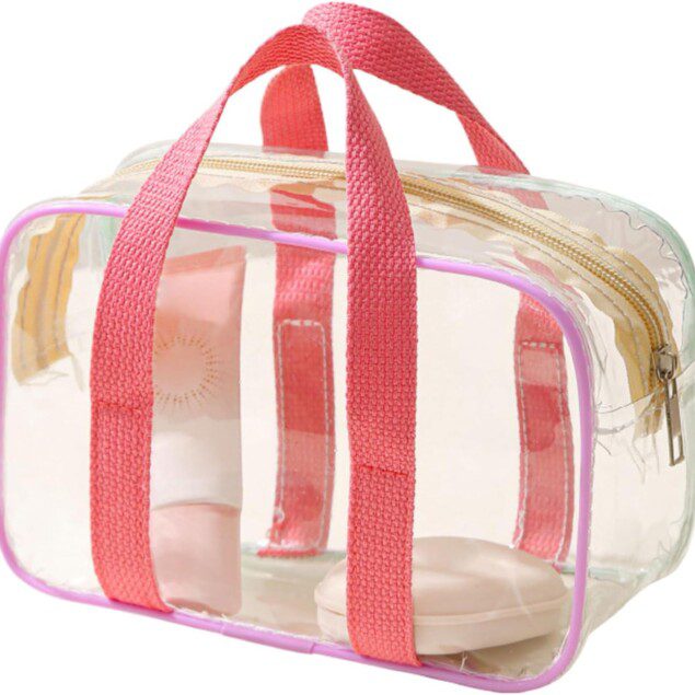Trousse de toilette transparente : la pochette étanche idéale pour femme en voyage