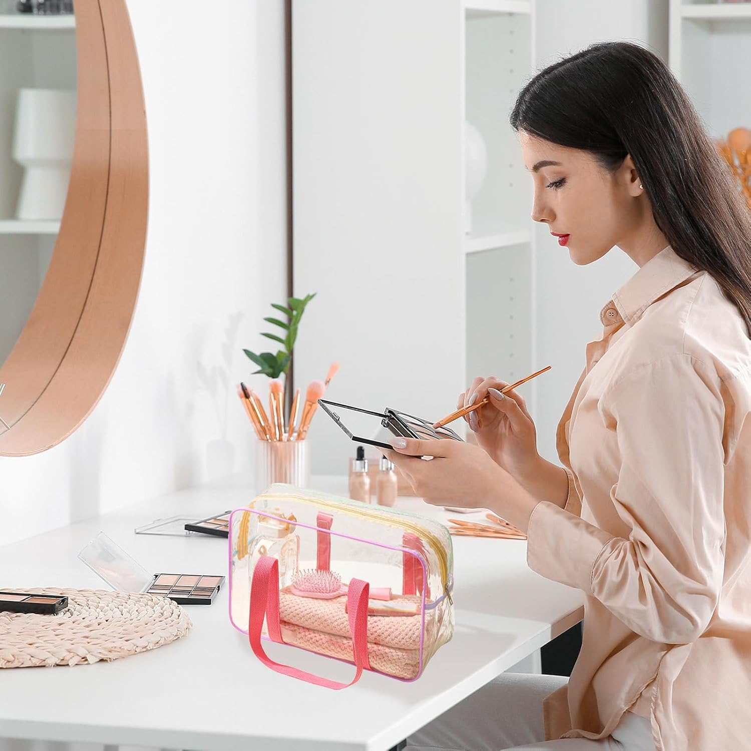 Trousse de maquillage de voyage transparente : l'alliée parfaite pour vos escapades et festivités – Image 3
