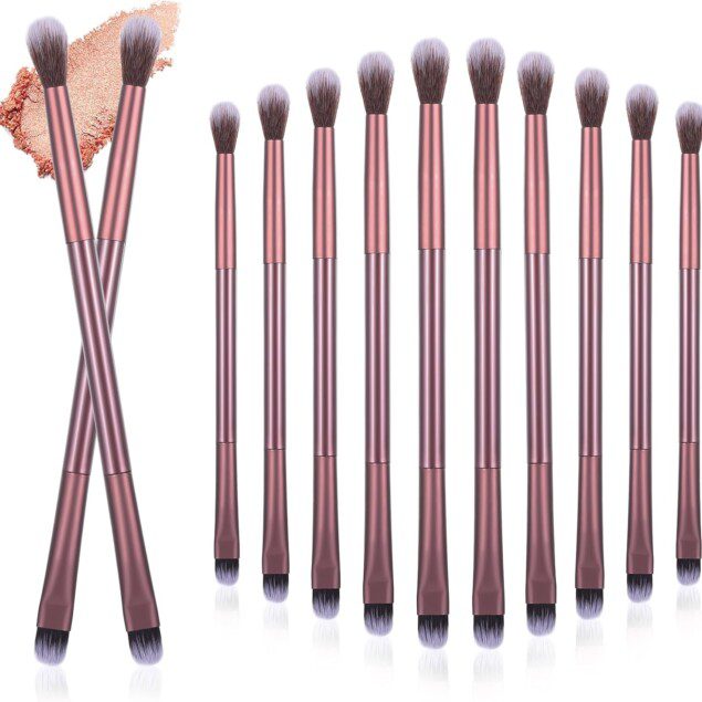 Pinceaux de maquillage pour les yeux : lot de 12 outils dorés pour un maquillage professionnel et impeccable