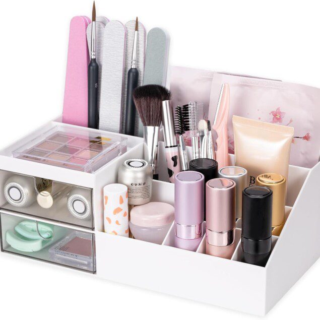 Organisateur de maquillage : le rangement parfait pour coiffeuse et salle de bain   Découvrez l'élégance du blanc avec petits tiroirs pour un bureau toujours ordonné