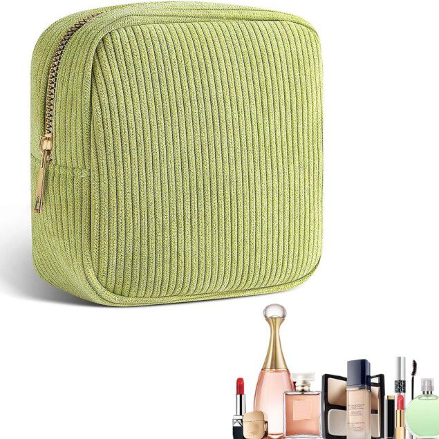 Petite pochette élégante pour femme : l’indispensable trousse de toilette voyage qui organise votre maquillage