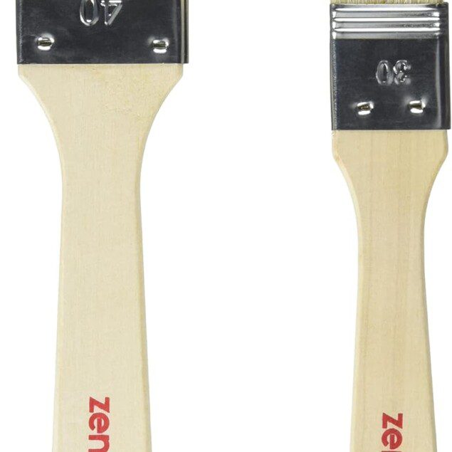 Pinceaux à pâtisserie en bois : set de 2 pour les amateurs de douceurs   Découvrez notre lot de 2 pinceaux à pâtisserie en bois, parfaits pour les passionnés de cuisine qui souhaitent réaliser des créations sucrées avec précision et élégance. Mesurant 18 et 20 cm, ils sont idéaux pour appliquer facilement glaçages et marinades tout en ajoutant une touche de sophistication à votre expérience culinaire.