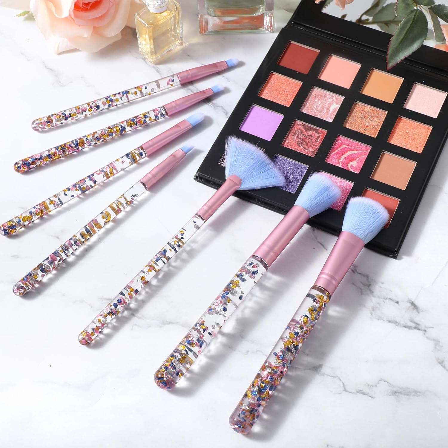 Pinceaux de maquillage en cristal : 7 pièces irrésistibles pour les enfants Transformez l'application de maquillage avec des pinceaux étincelants pour un look parfait – Image 4