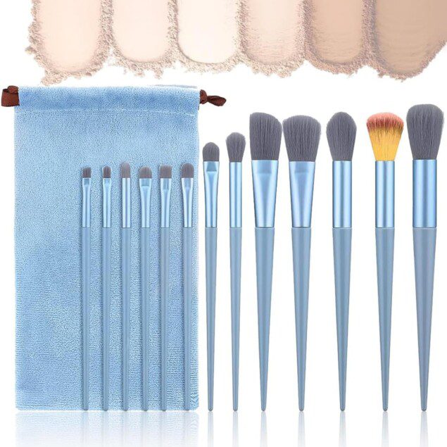 Pinceaux de maquillage professionnels : le set idéal pour les passionnées de beauté Découvrez 13 pinceaux de maquillage avec sac en peluche pour un teint parfait