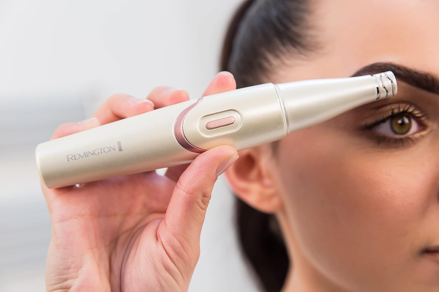 Épilateur électrique pour un soin visage complet : kit 3 en 1 Smooth&Silky pour une peau douce et éclatante – Image 3