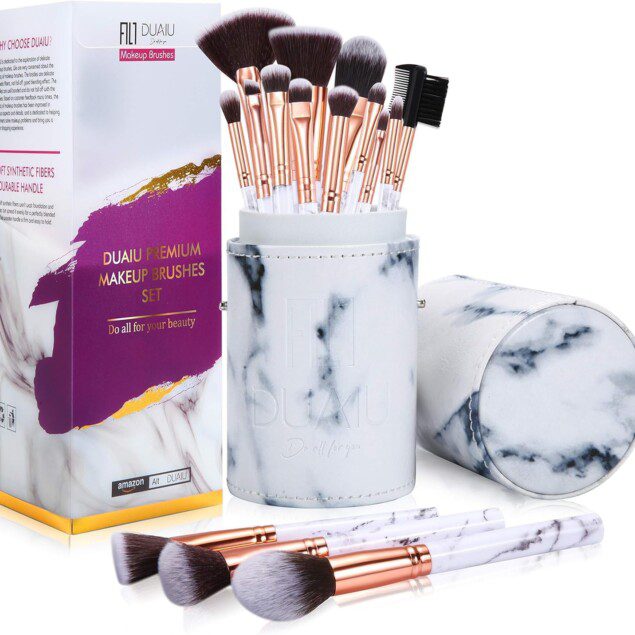 Pinceaux maquillage professionnels en marbre : kit de 15 pour un look parfait
Découvrez notre set de pinceaux maquillage en marbre, idéal pour les passionnés de beauté. Ce coffret élégant comprend 15 pinceaux spécialement conçus pour appliquer le cache-cernes en poudre et le fard à paupières, le tout présenté dans un magnifique seau en marbre. Un cadeau parfait pour sublimer votre routine de maquillage !