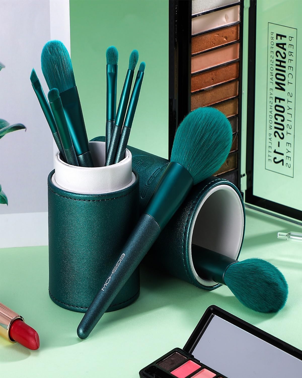 Pinceaux de maquillage professionnels : set complet de 8 pinceaux synthétiques pour un teint parfait et des yeux glamour – Image 9