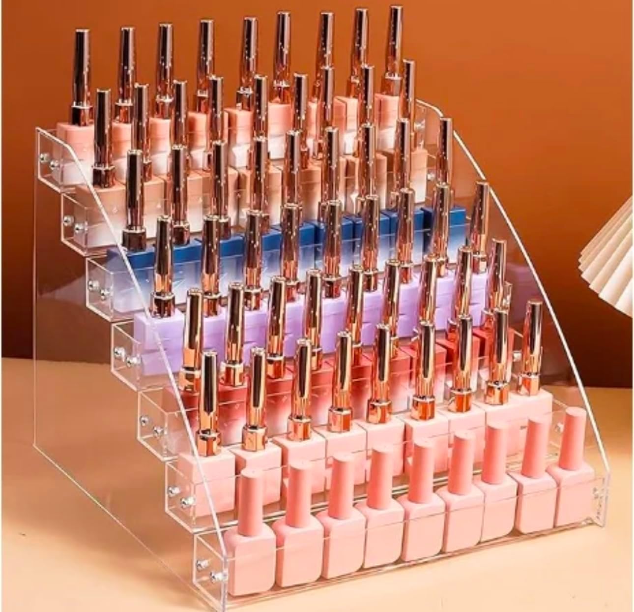 Organisateur maquillage et cosmétiques : le rangement parfait pour les passionnées de beauté Découvrez un présentoir acrylique transparent à 7 niveaux pour ranger vos produits de beauté et parfums avec élégance – Image 7