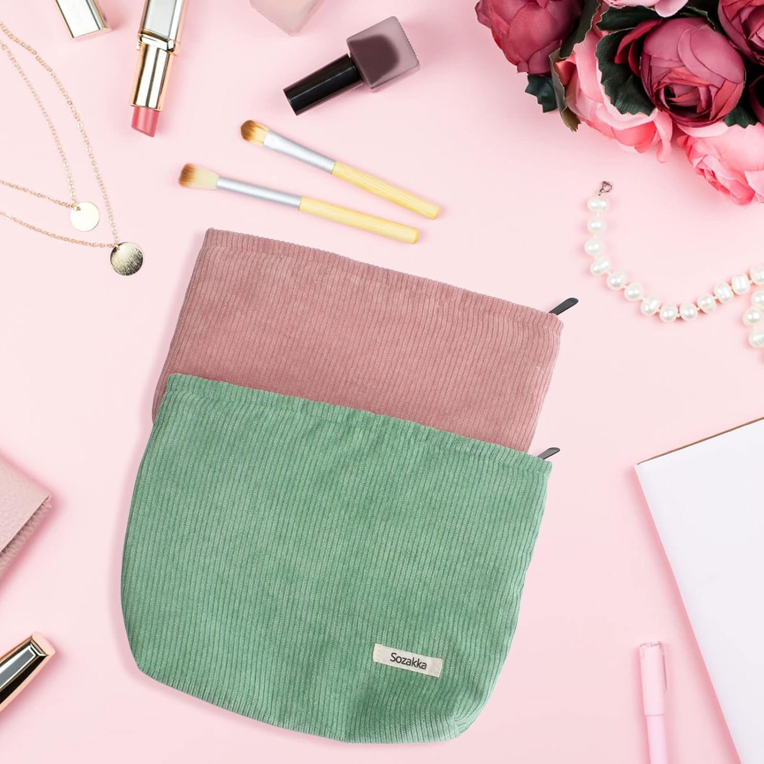 Trousse de toilette voyage : élégante pochette de maquillage en velours côtelé pour femmes et filles Profitez d'un rangement pratique et stylé en vert et rose – Image 6