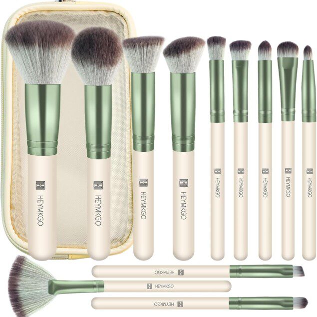 Pinceau de maquillage professionnel 12PCS : l'ensemble idéal pour les passionnées de beauté   Découvrez le confort d'un maquillage parfait, avec un sac de voyage pratique !  