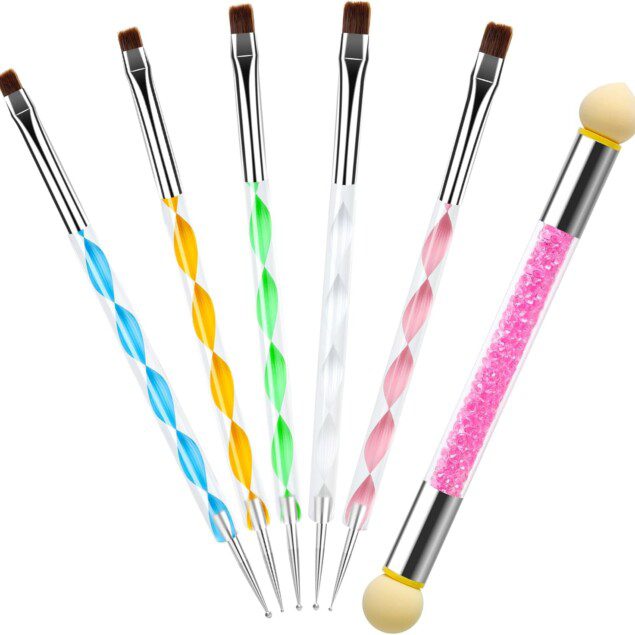 Kit de 6 pinceaux nail art professionnels : l'outil idéal pour les passionnés de manucure créative