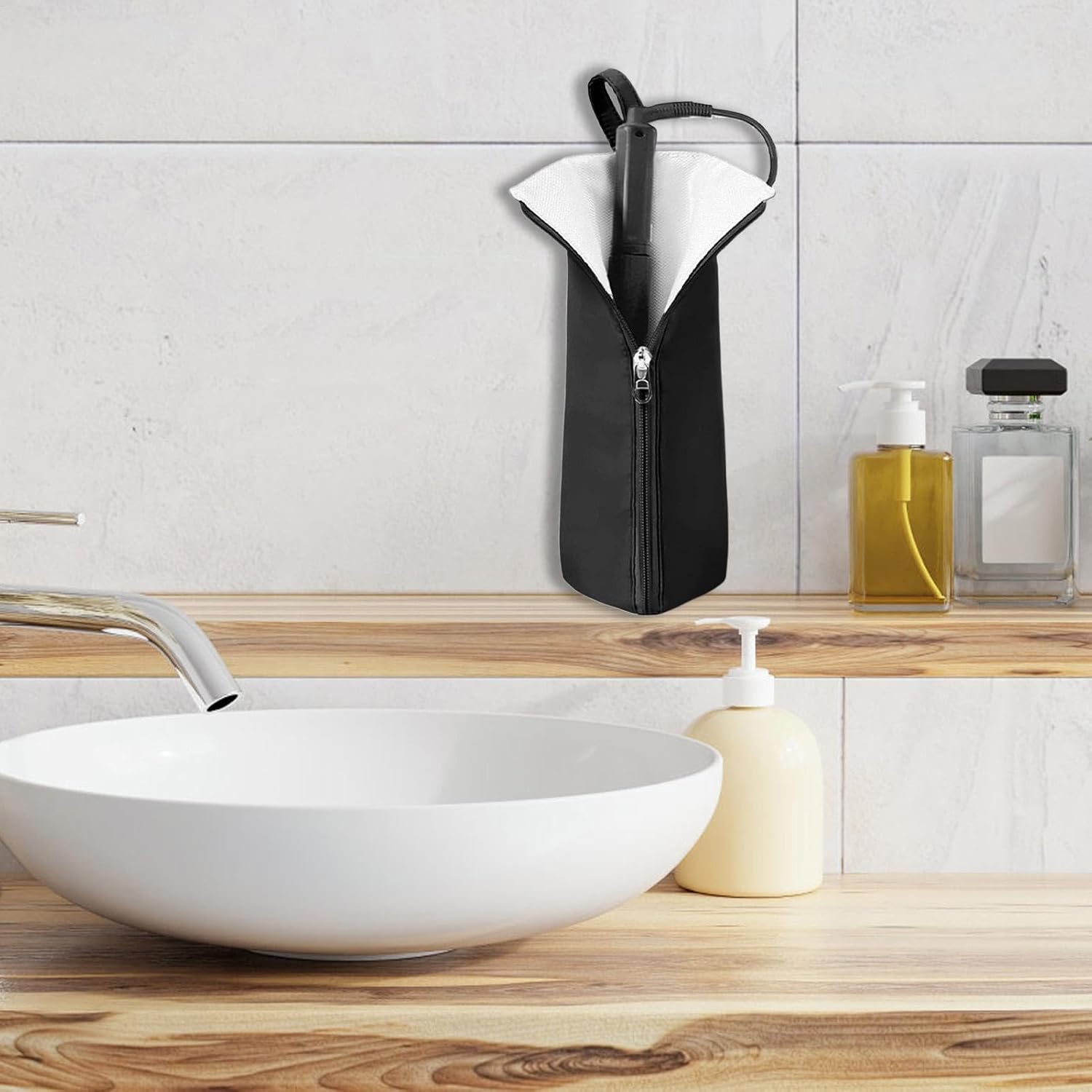 Sac de rangement résistant à la chaleur : idéal pour les coiffeurs en déplacement Transportez votre fer à lisser et fer à friser en toute sécurité grâce à ce sac étanche et pratique – Image 6