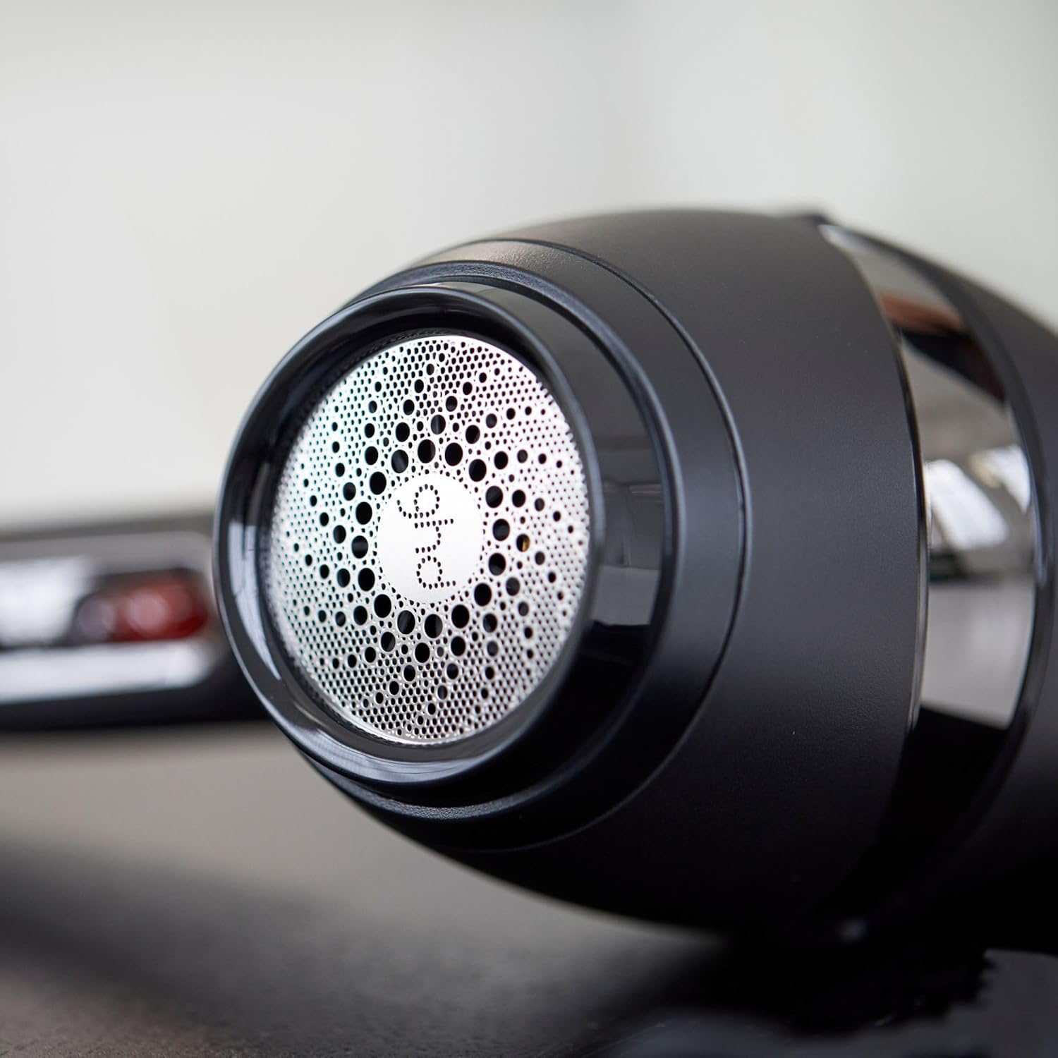 Sèche-cheveux ghd Air : l'allié professionnel pour un séchage rapide et sans frisottis Idéal pour tous types de cheveux, profitez de températures réglables pour un coiffage parfait – Image 7