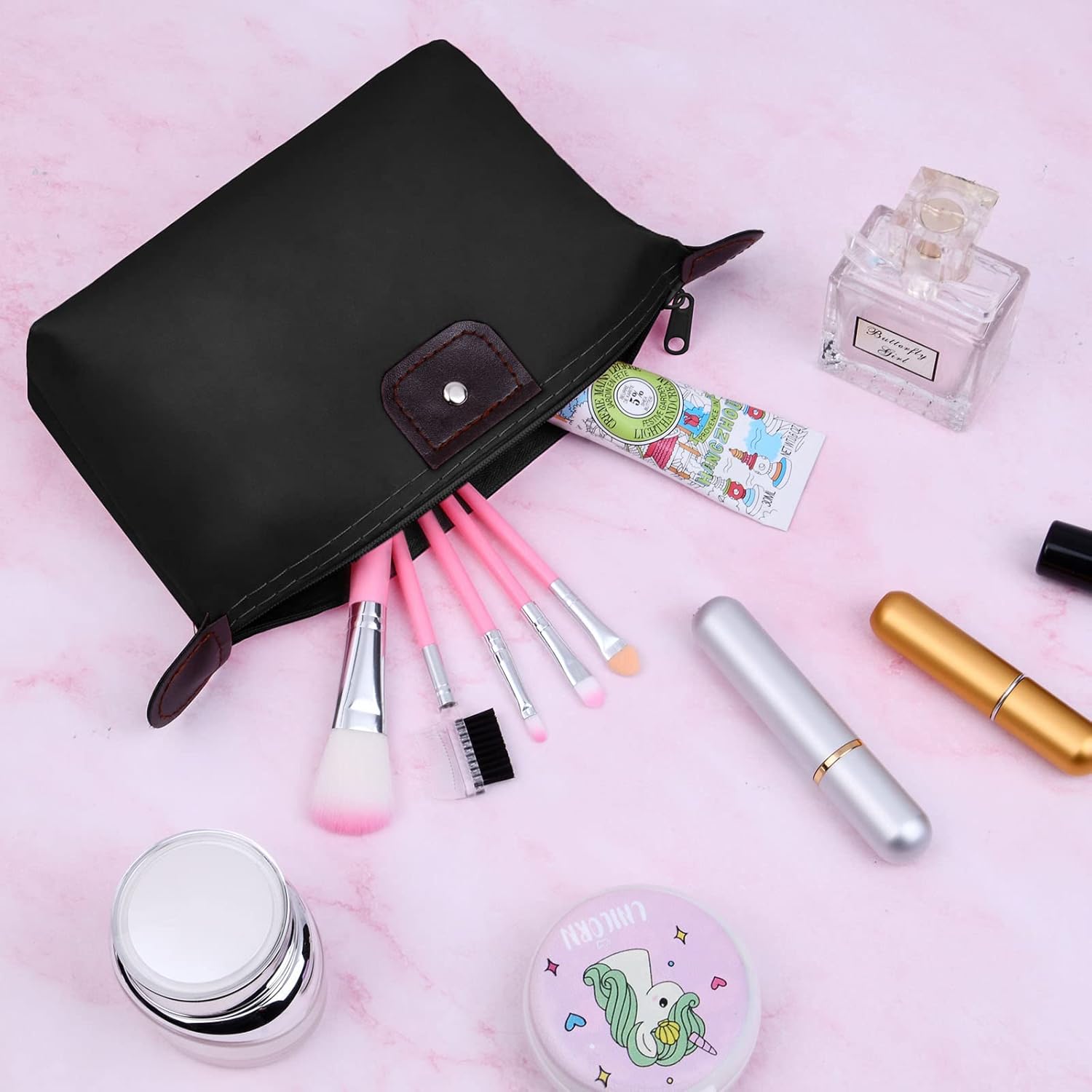 Petite trousse de maquillage imperméable : le compagnon idéal pour les voyageuses élégantes – Image 4
