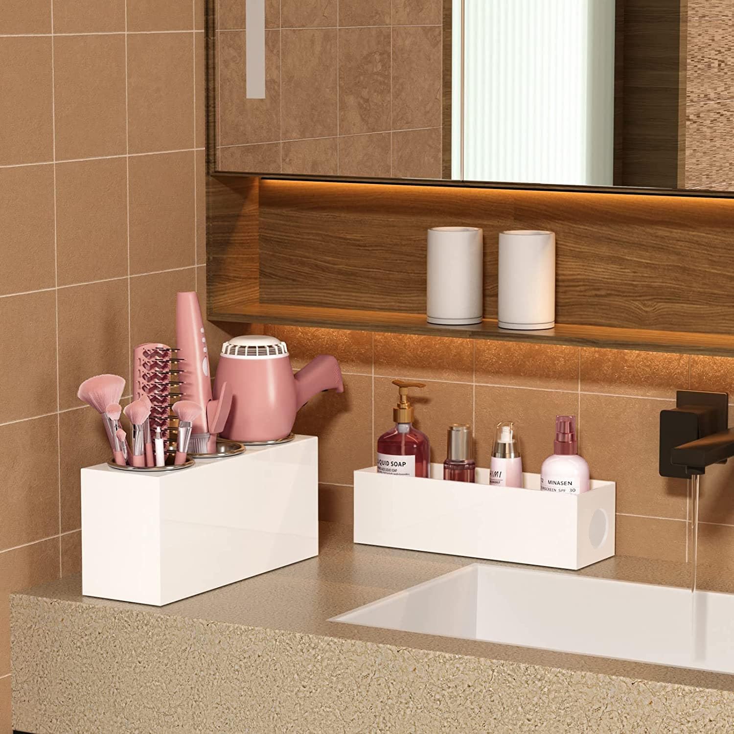 Support de sèche-cheveux : l'organisateur idéal pour coiffeuses et salles de bain Optimisez votre espace avec ce rangement élégant pour sèche-cheveux et fers à lisser – Image 2