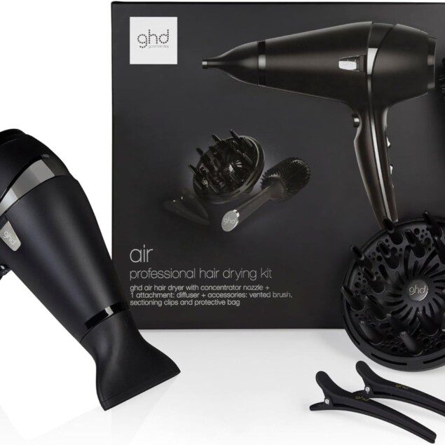 Coffret sèche-cheveux ghd Air : l'outil professionnel pour un coiffage rapide et efficace

Idéal pour tous types de cheveux, réduit les frisottis et inclut brosse, diffuseur et pinces