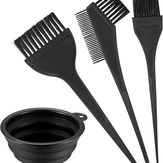 Pinceaux de coloration de cheveux : 4 pièces essentielles pour les professionnels de la coiffure  Transformez l'expérience de teinture avec ces outils innovants, offrant précision et facilité d'utilisation pour un résultat éclatant.