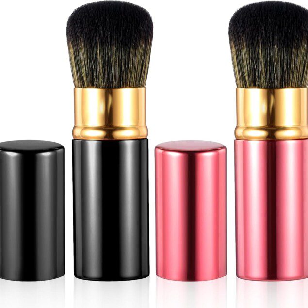 Pinceaux de maquillage rétractables : le lot de 2 pour un teint parfait en voyage