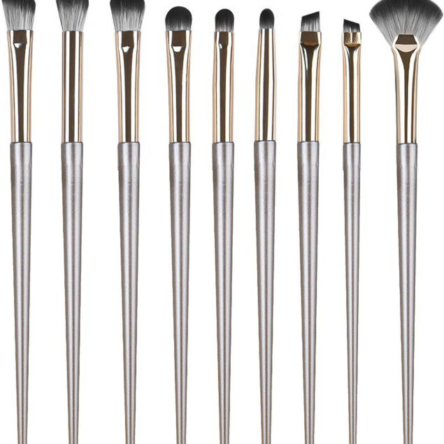 Pinceaux de maquillage or : set de 9 unités idéal pour sublimer vos yeux et sourcils