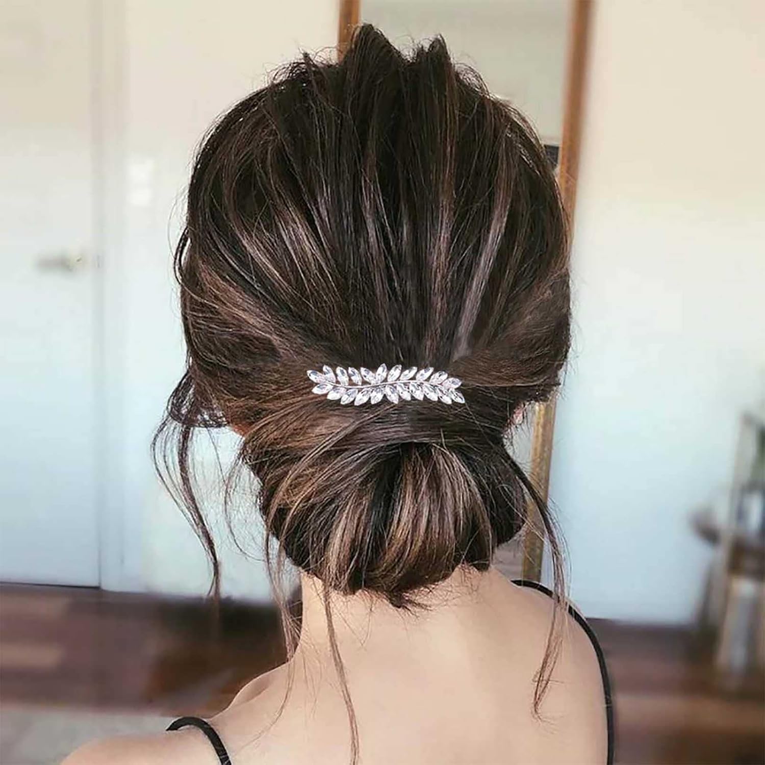 Barrette en strass argent : l'accessoire coiffure décoratif pour sublimer votre look vintage – Image 2