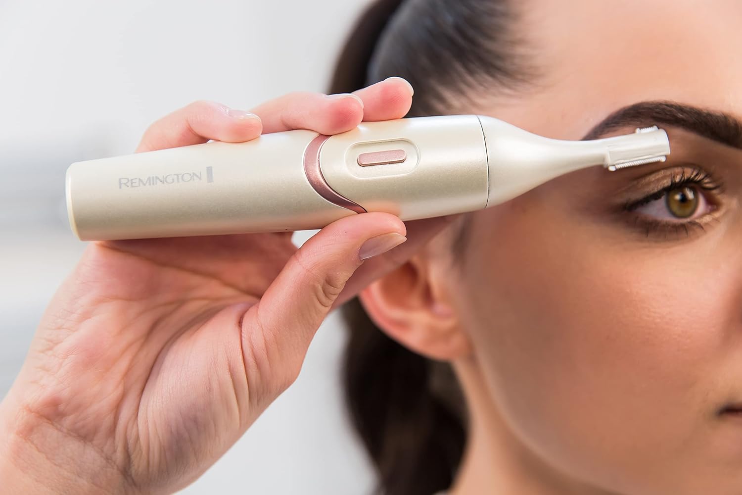 Épilateur électrique pour un soin visage complet : kit 3 en 1 Smooth&Silky pour une peau douce et éclatante – Image 5