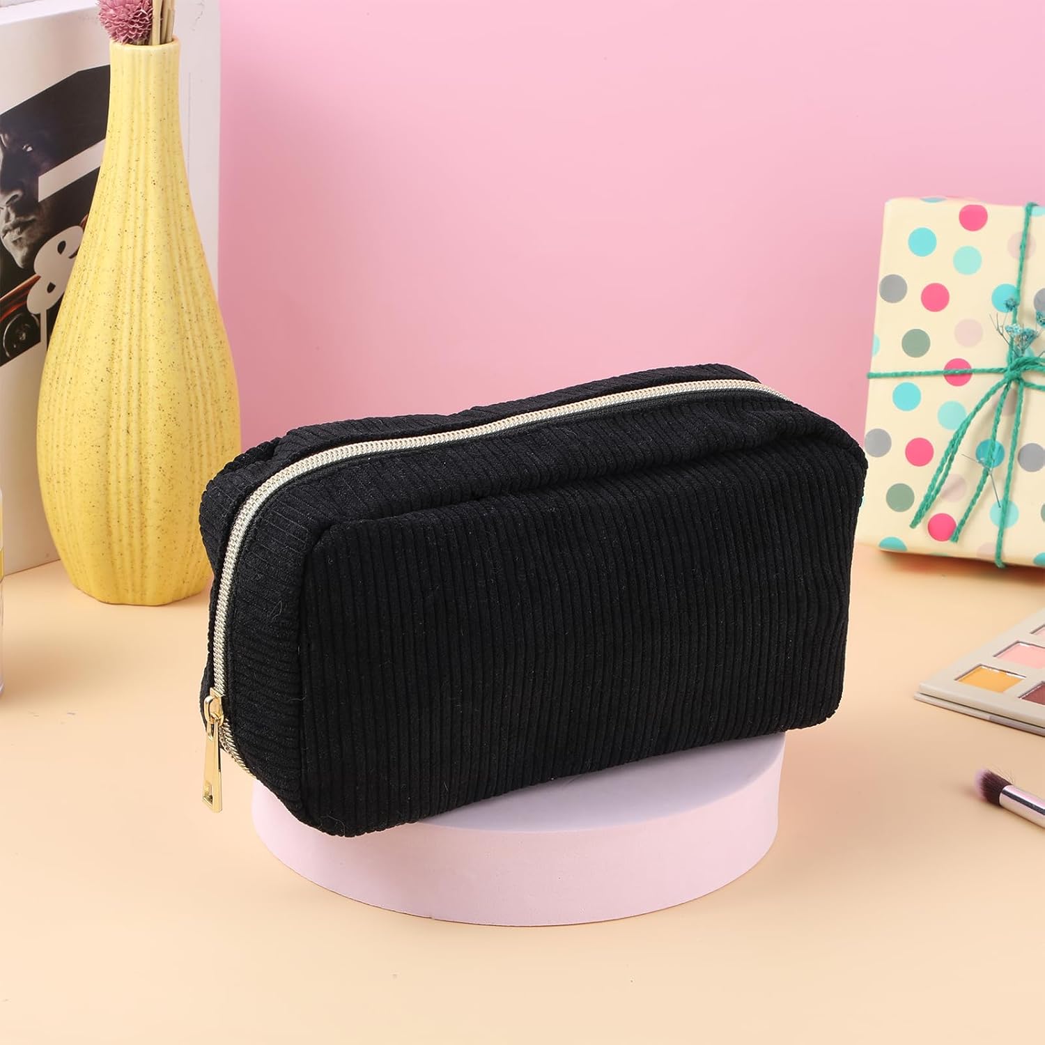 Petite trousse de toilette pour femme : sac de rangement élégant et pratique avec 3 poches intérieures en corduroy pour un voyage sans tracas – Image 4