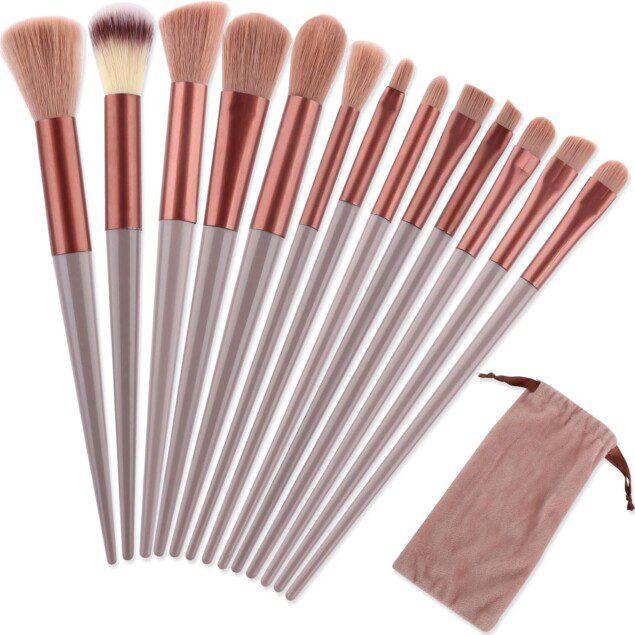 Set de 13 pinceaux de maquillage : l'outil essentiel pour un teint parfait et des yeux sublimés Des pinceaux professionnels avec sac en peluche pour le visage, blush, correcteurs et ombres à paupières