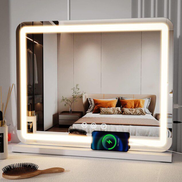 Miroir coiffeuse Hollywood : le compagnon idéal pour les passionnées de maquillage   Découvrez le miroir de maquillage ZL ZELing, un accessoire élégant de 58x48 cm, équipé de 3 modes de couleur et d'un contrôle tactile, parfait pour sublimer votre beauté avec précision. Grâce à ses ports USB pratiques, il s'intègre parfaitement dans votre routine quotidienne tout en ajoutant une touche glamour à votre espace de beauté.