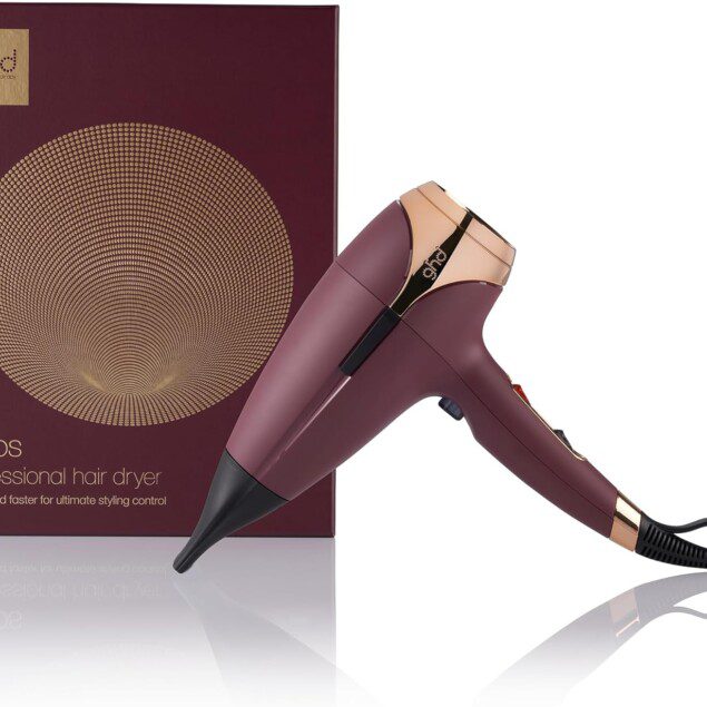 Sèche-cheveux professionnel ghd Helios : le choix parfait pour les coiffeurs et tous types de cheveux  Obtenez des cheveux sans frisottis et 30% plus brillants grâce à sa puissance et sa précision