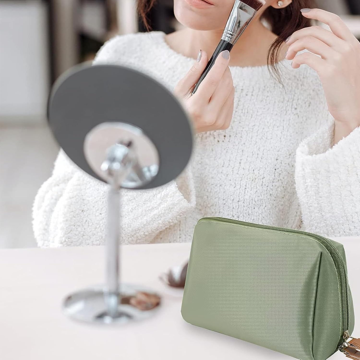 Petite trousse de maquillage de voyage : l'organisateur imperméable parfait pour les femmes en déplacement – Image 7