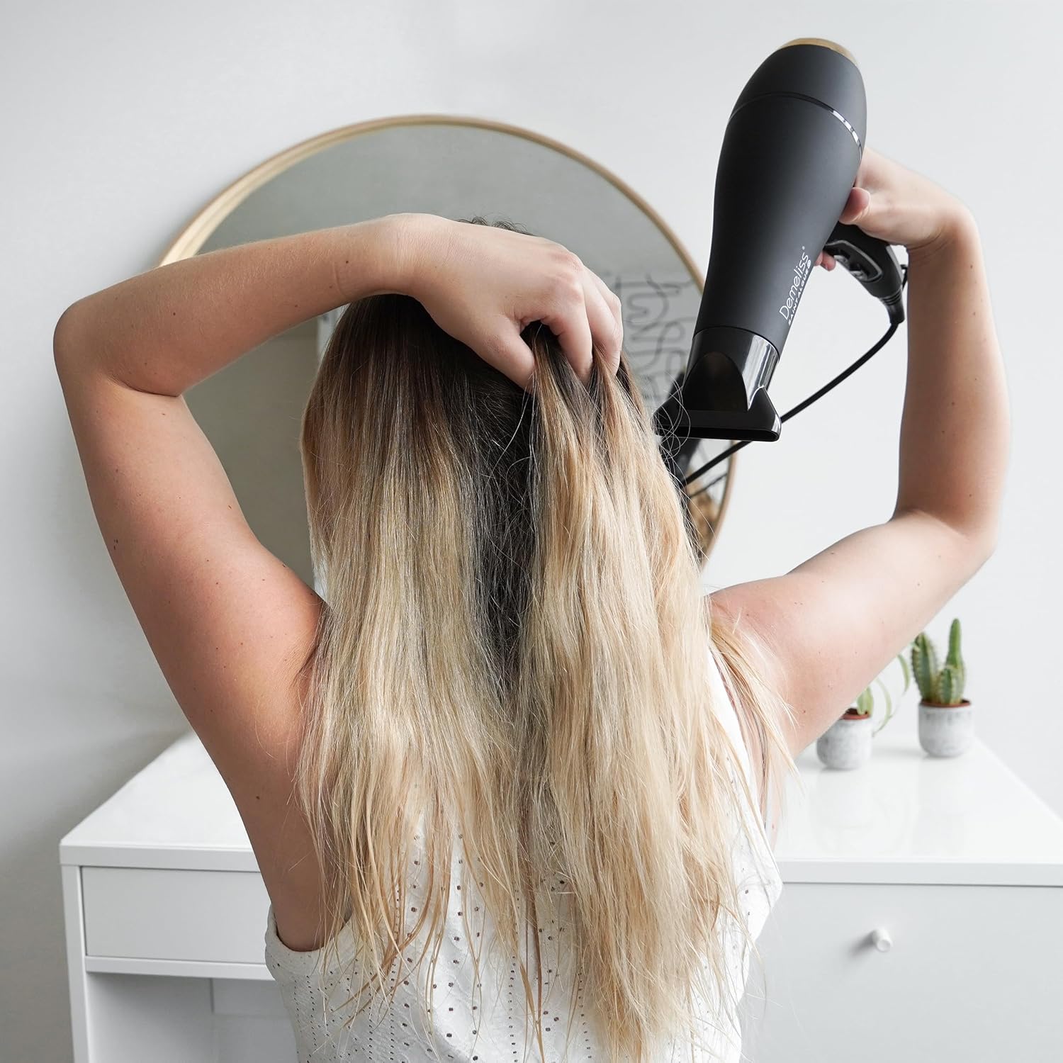 Sèche-cheveux puissant 2200W : pour des cheveux brillants et une coiffure sans frisottis – Image 6
