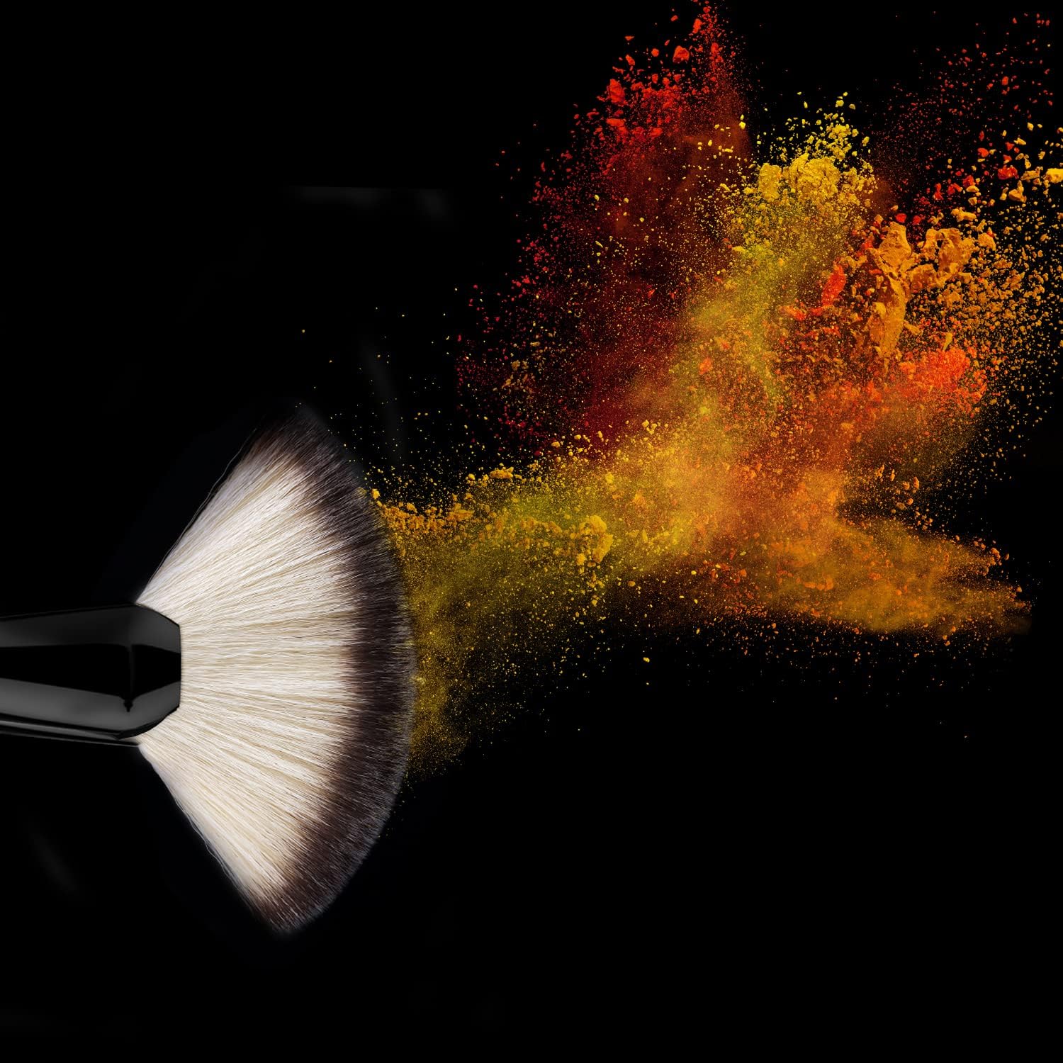 Brosse professionnelle en pinceau éventail : l'outil idéal pour un teint lumineux et naturel Pour les passionnés de maquillage, cette brosse en nylon facilite l'application de fond de teint et de poudre, garantissant une finition impeccable. – Image 8