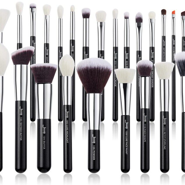 Pinceaux de maquillage professionnels : le set idéal pour sublimer votre teint   25 pièces pour un maquillage parfait, adapté aux passionnées de beauté  