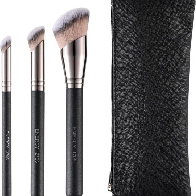 Set de pinceaux maquillage 3 en 1 avec pochette portable : l’accessoire idéal pour les femmes en quête de perfection