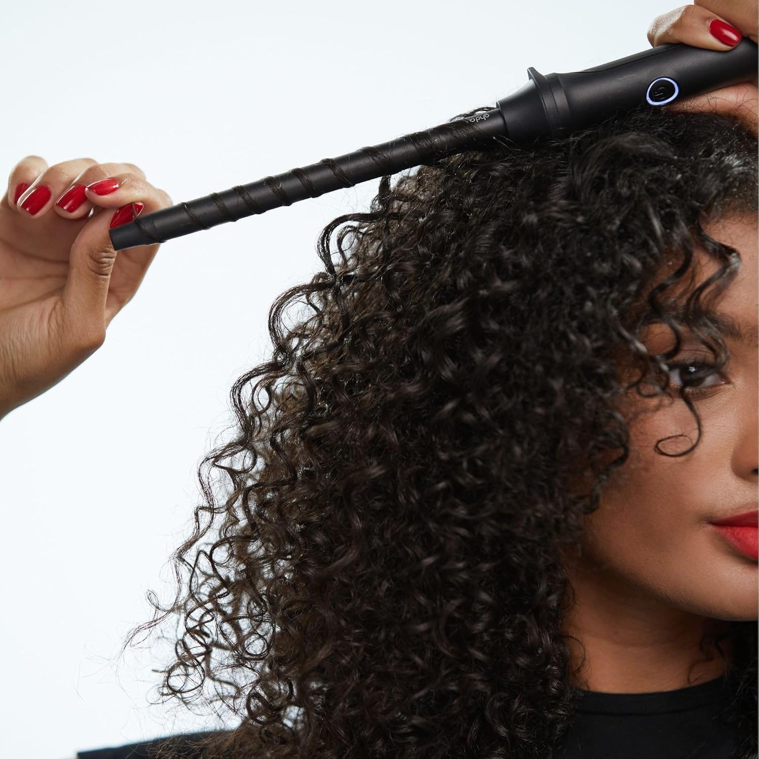 Boucleur ghd Thin Wand : créez des boucles serrées et définies en 3 secondes pour un maintien exceptionnel de 24H, idéal pour tous types de cheveux – Image 7