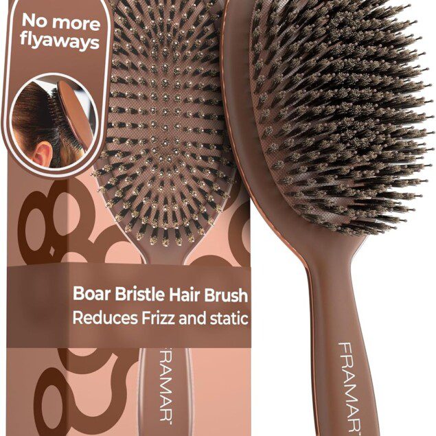 Brosse en poils de sanglier souple : l’alliée idéale pour les femmes aux cheveux fins