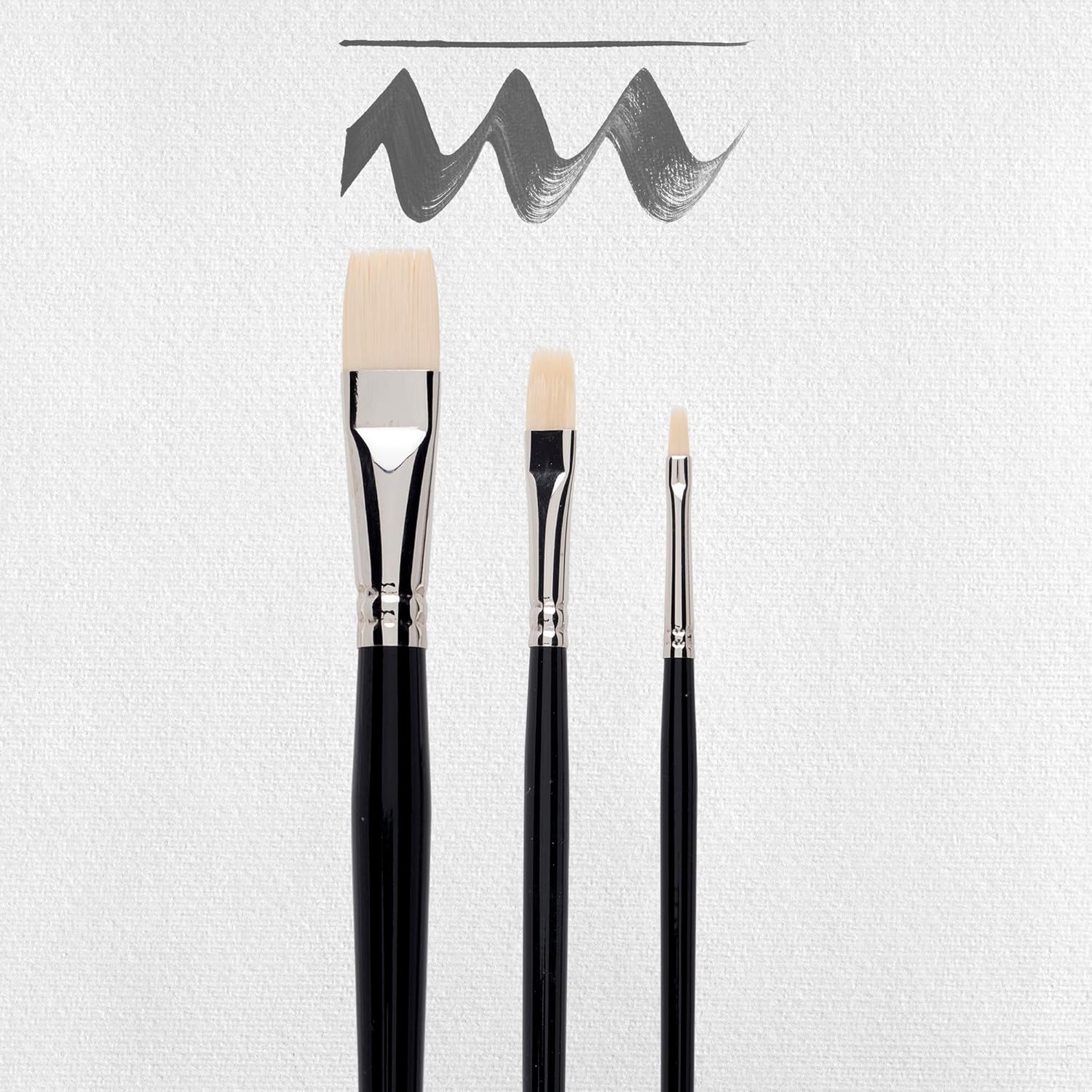 Pinceaux peinture acrylique : set de 3 pinceaux plats pour artistes passionnés Idéal pour la peinture acrylique, ce set de pinceaux de tailles 4, 8 et 16 promet précision et créativité.