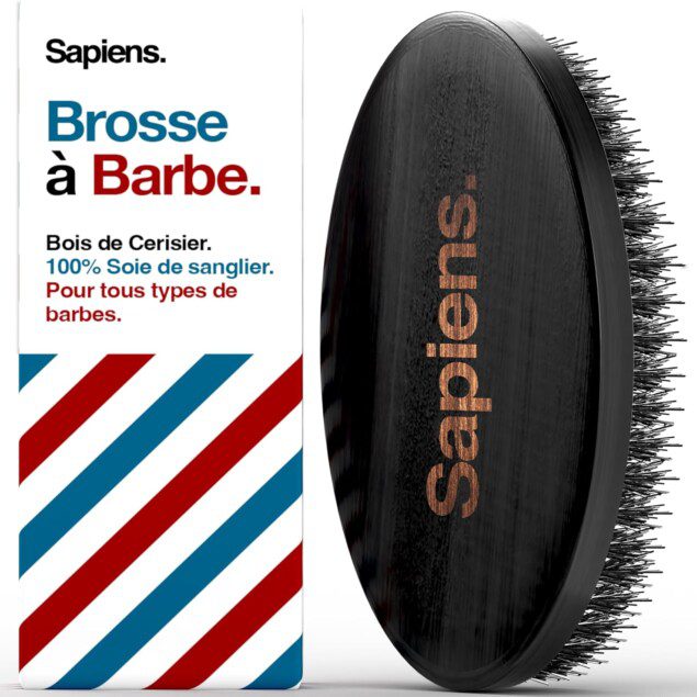 Brosse barbe homme : l'accessoire idéal pour discipliner et coiffer votre barbe et moustache   Optimisée pour appliquer facilement l'huile à barbe, cette brosse en poil de sanglier au format de poche vous accompagne partout.