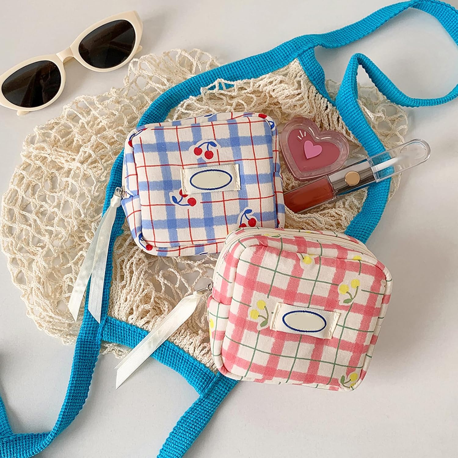 Sac de rangement à motifs quadrillés : idéal pour les amoureux des fruits et des accessoires de maquillage Découvrez un rangement élégant et pratique avec plusieurs poches pour une beauté toujours organisée – Image 5