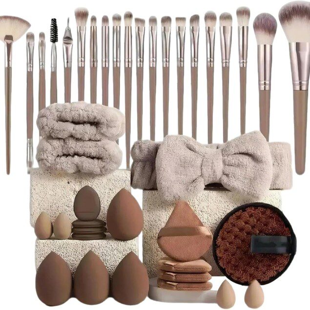 Pinceaux de maquillage : ensemble d'outils de 40 pièces pour débutants et professionnels  Des accessoires de maquillage complets avec éponge et bandeau pour une application parfaite