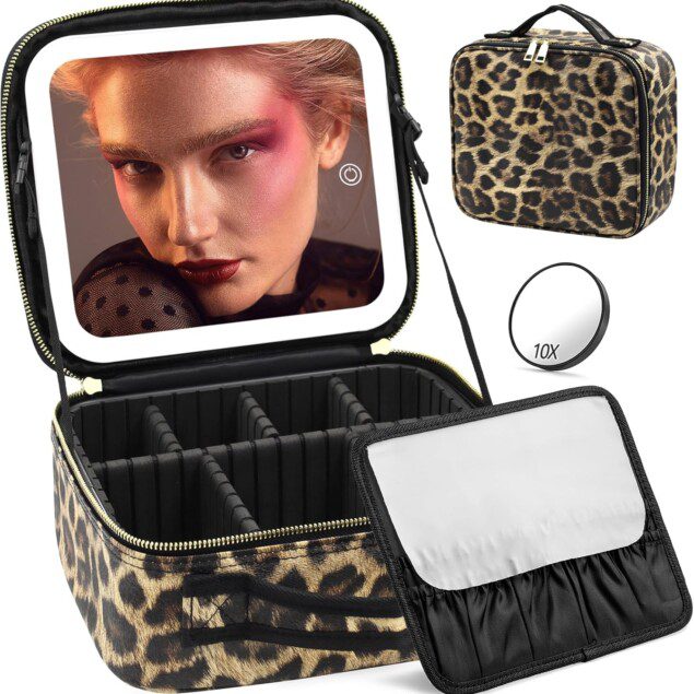 Trousse de maquillage avec miroir et lumière : l'alliée parfaite pour les beauty addicts en voyage