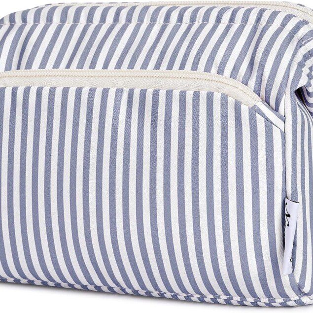 Grande trousse de toilette pour femme : l'organisateur idéal pour vos voyages avec style