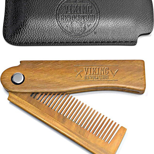 Peigne à barbe en bois pour homme : l'accessoire élégant pour un coiffage parfait de votre barbe et moustache