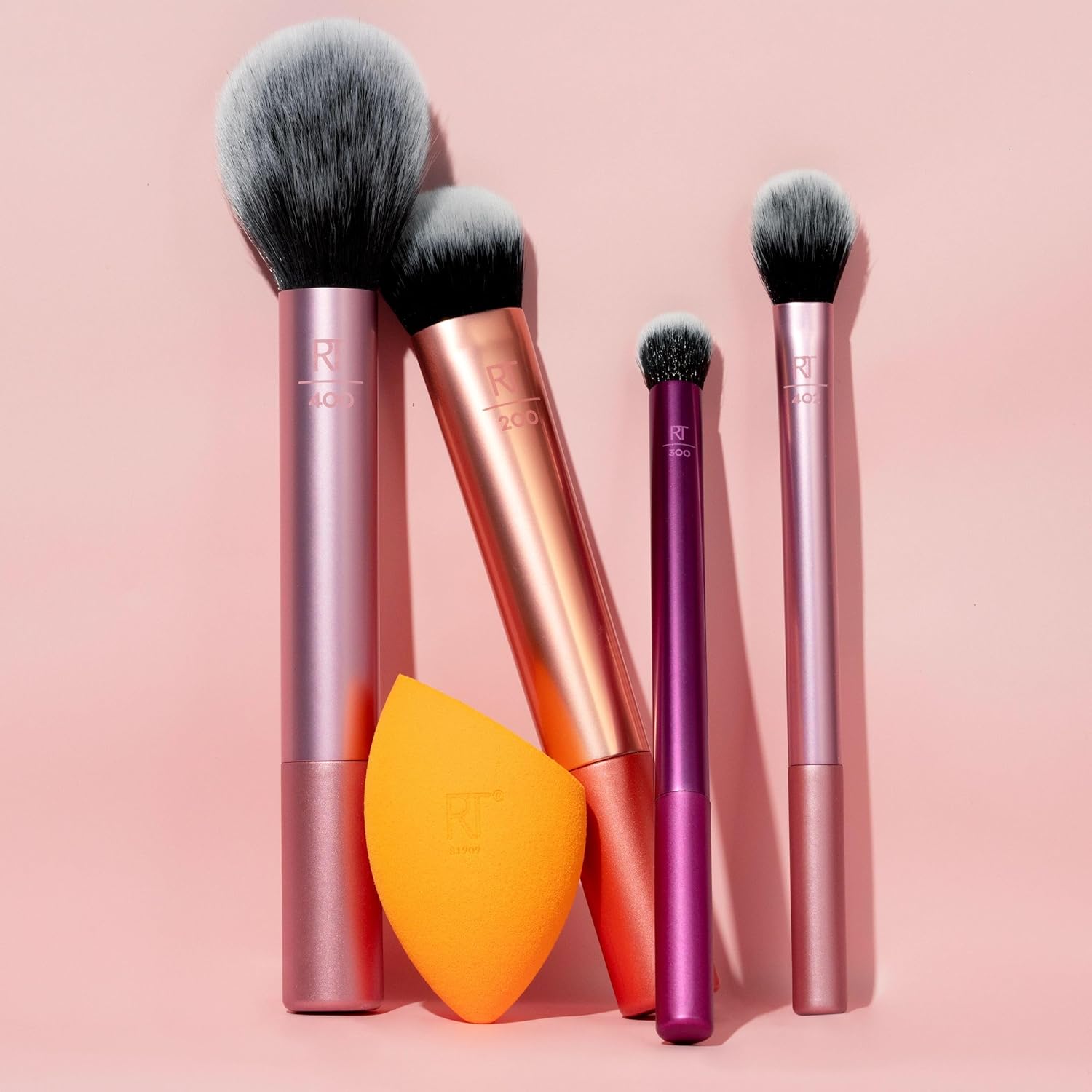 Pinceaux à maquillage et éponge Everyday Essentials : l'ensemble parfait pour les passionnées de maquillage Découvrez les 5 pièces essentielles pour un teint impeccable, sans cruauté envers les animaux – Image 16