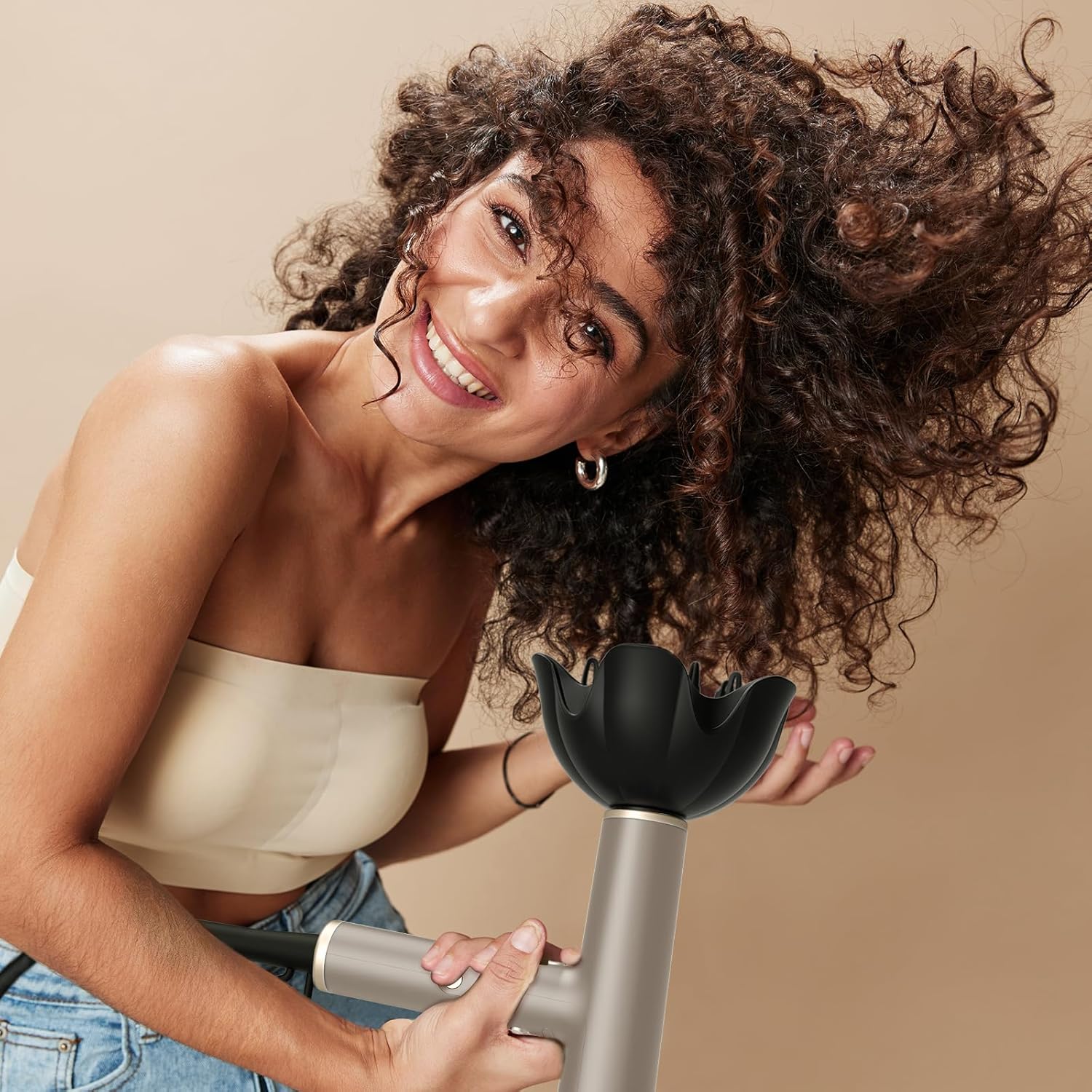 Sèche-cheveux professionnel : l'allié idéal pour des cheveux éclatants et en bonne santé Découvrez le sèche-cheveux à 200 millions d'ions pour un séchage rapide et un contrôle thermique intelligent – Image 5
